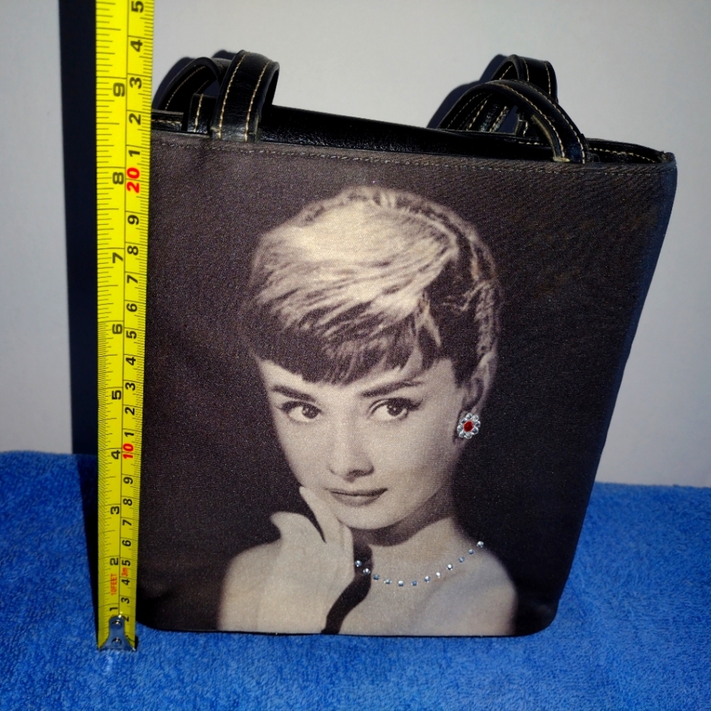 Retro Hollywood Audrey Hepburn purse Black white embellished with rhinestones - Picture 4 of 15